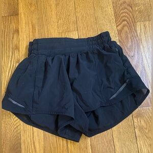 LULULEMON Hotty Hot 2.5 lined shorts, very good condition, lightly worn